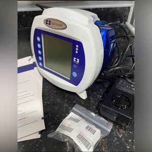 Covidien pump Blue and White